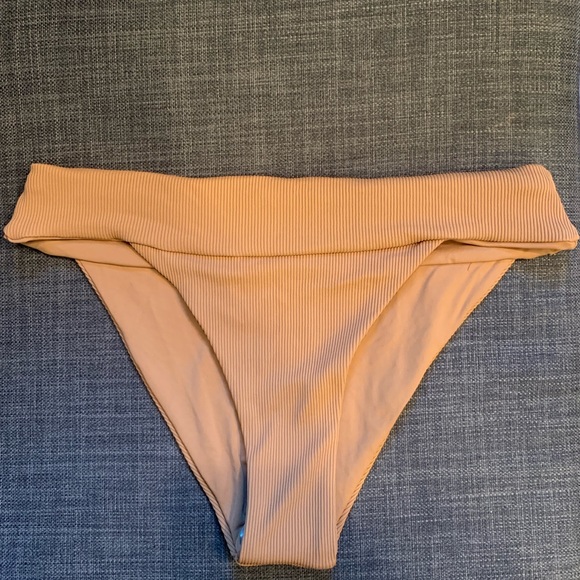 l*space Other - LSpace ribbed bikini bottoms l*space Other - LSpace ribbed bikini bottoms